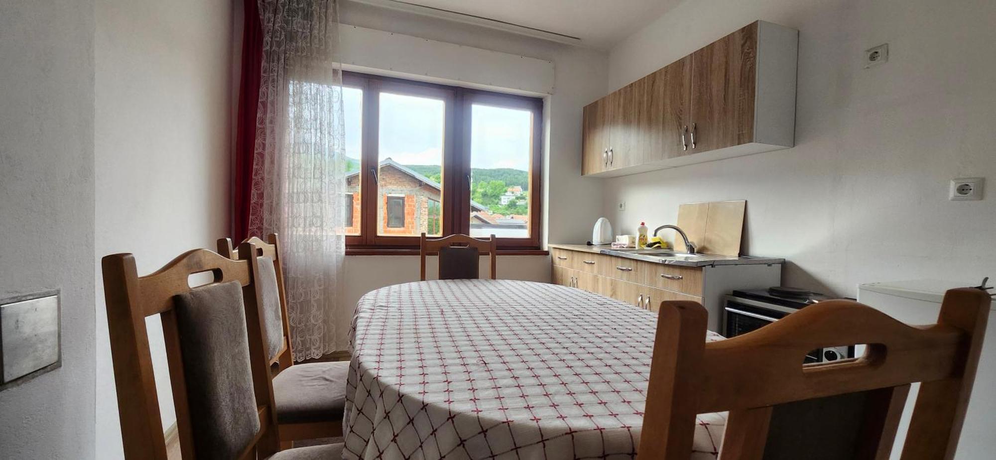Lovely 1 Bedroom Within Walking Distance, Views Peje Exterior photo